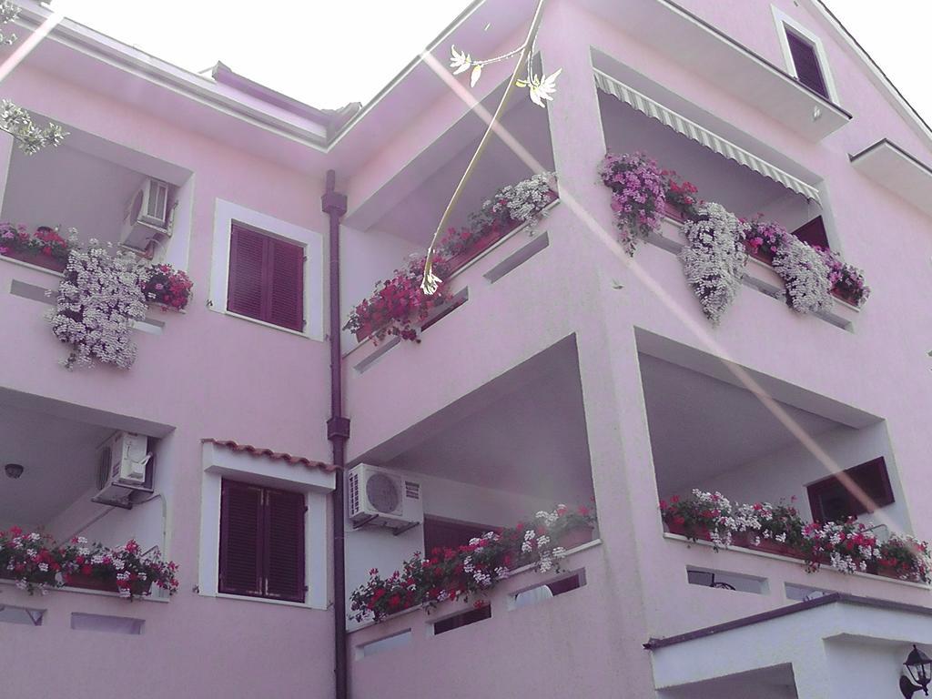 Lavanda 1 Apartment *